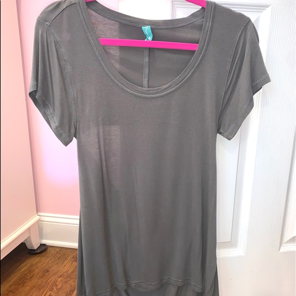 Short Sleeve Athletic Top - Picture 1 of 3